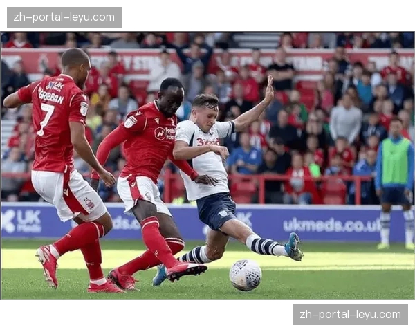 诺丁汉森林主场憾负富勒姆 森林防守体系虽努力但效率不足 诺丁汉森林主场憾负富勒姆 森林防守体系虽努力但效率不足