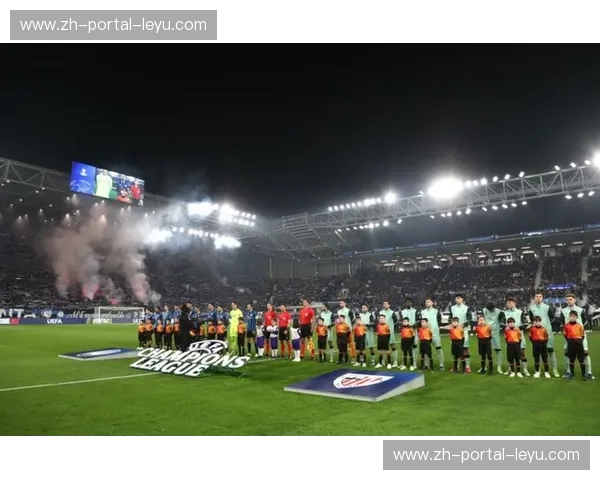 亚特兰大高位逼抢压制多特 库普梅纳斯德容恩中场绞杀成功