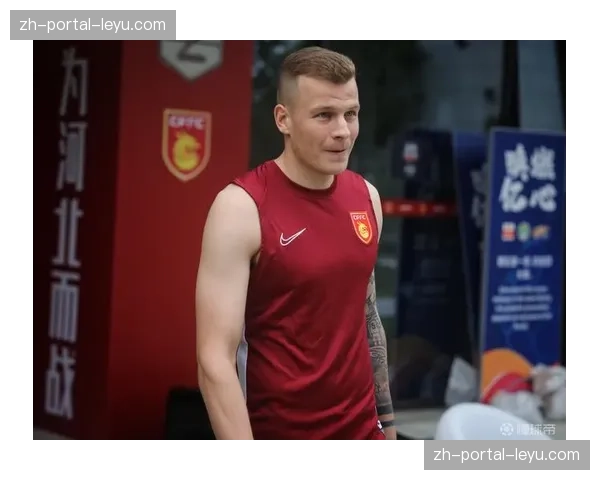 西海岸中卫梅米舍维奇未达合格线 防守端存在感需要加强 西海岸中卫梅米舍维奇未达合格线 防守端存在感需要加强